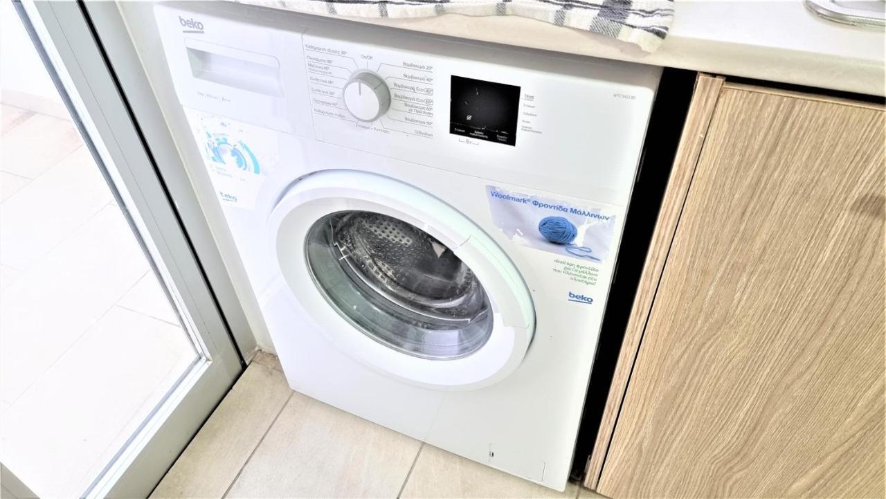 Spacious Lightflooded 2Br Apt / Near Center & Harbour Larnaca Bagian luar foto